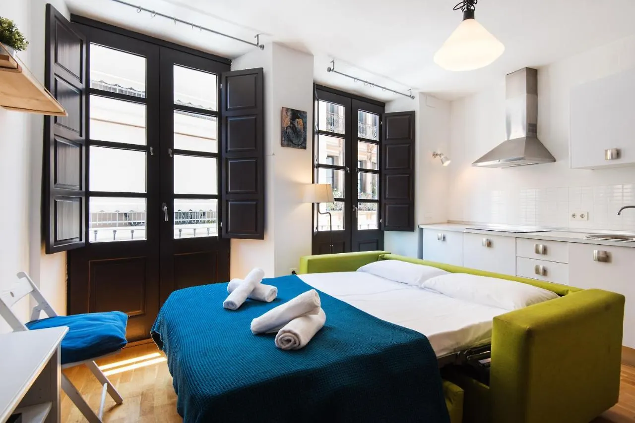 Apartamento El Balcon Del Pintor, The Best Option In The Historic Center Of Málaga