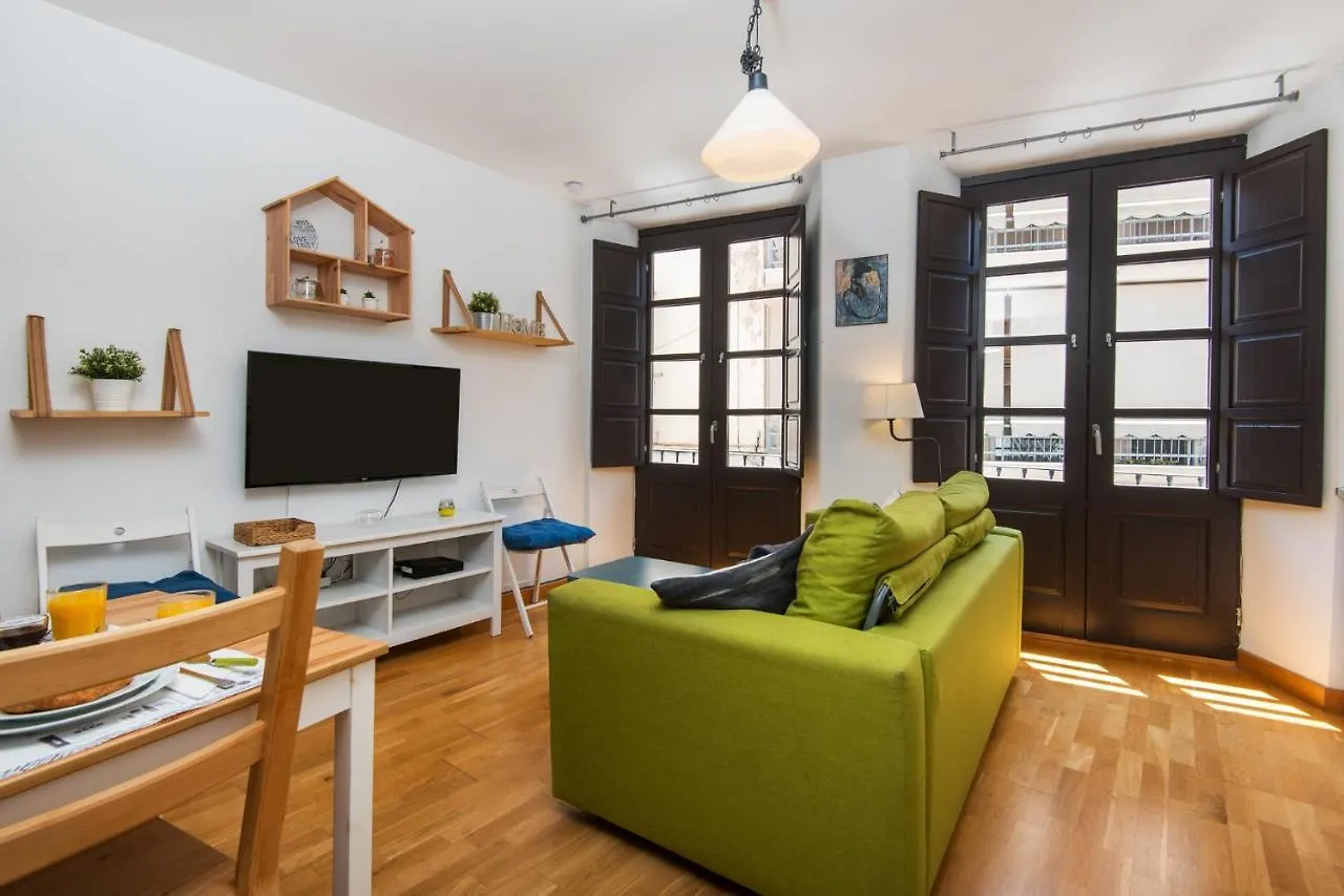 Apartamento El Balcon Del Pintor, The Best Option In The Historic Center Of Málaga